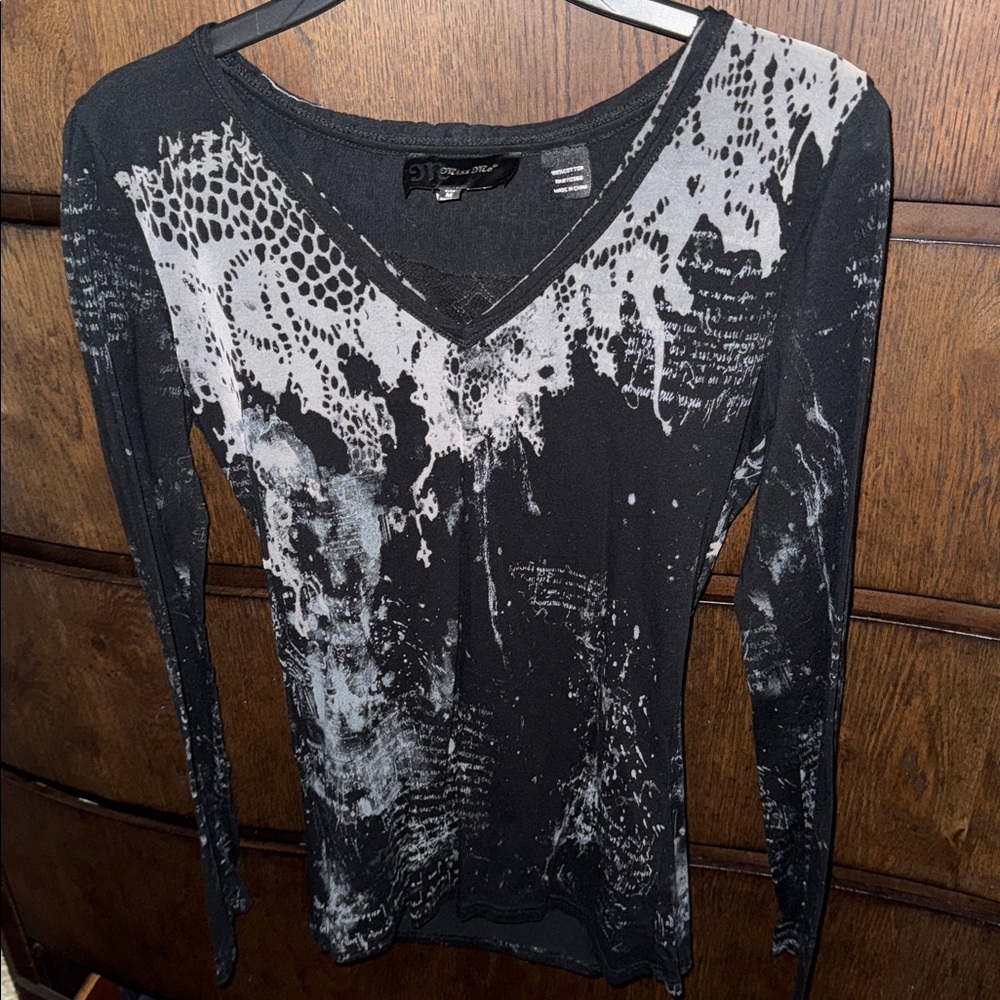 Black long sleeve  graphic  shirt Miss Me size M